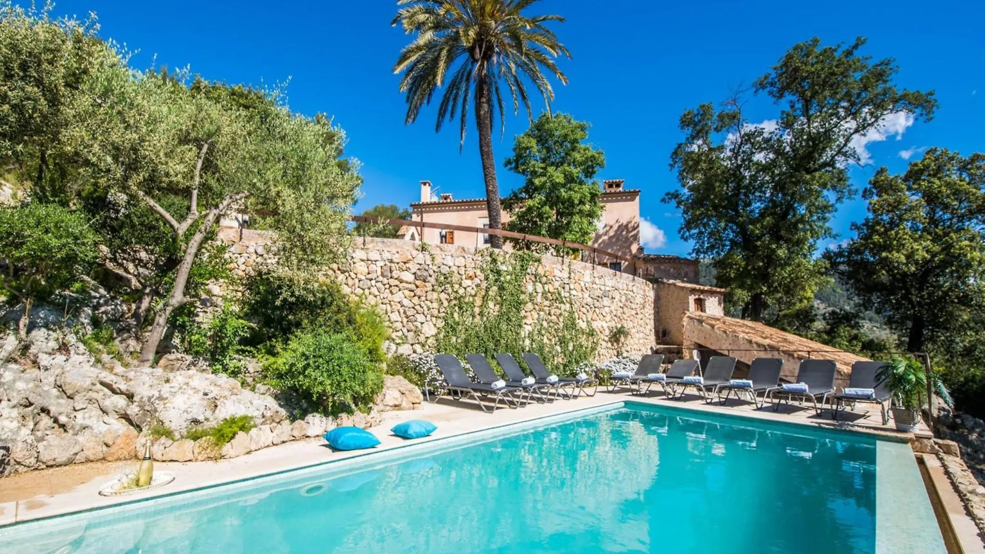 Country House Near Ses Fonts Ufanes 坎姆帕内特 0*,